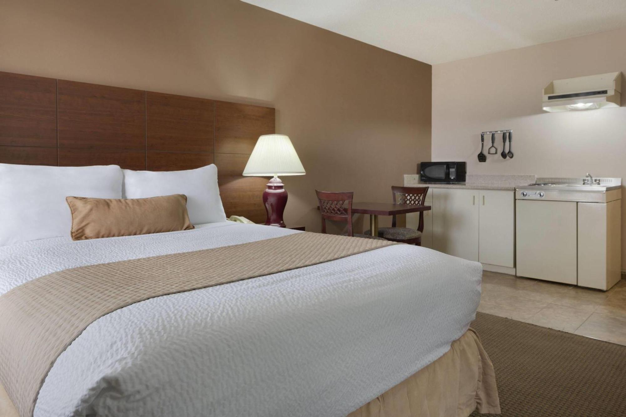 Days By Wyndham Hotel Dalhousie